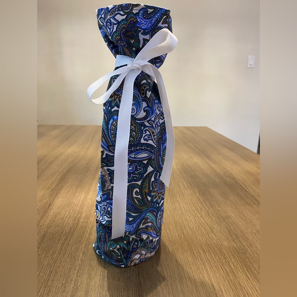 Paisley Handmade Wine Bottle Cover with Ribbon, Blue/Green/Beige/White, 750mL.
